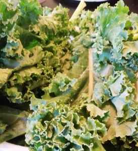 Kale with Mango Vinaigrette - Eat-in With YiaYia
